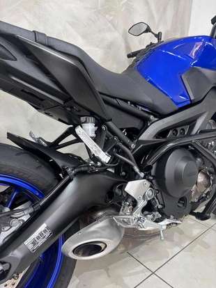 YAMAHA-MT-09-2024