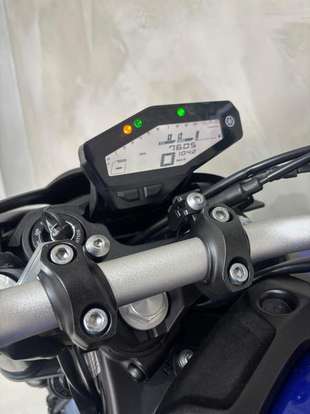 YAMAHA-MT-09-2024