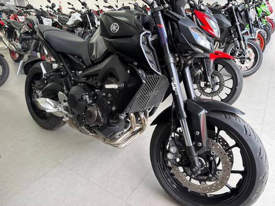 YAMAHA MT-09 