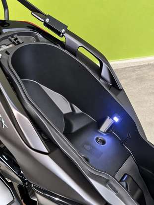 YAMAHA-XMAX 300 CONNECTED ABS-2026