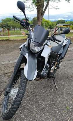 YAMAHA-XT 660R-2015