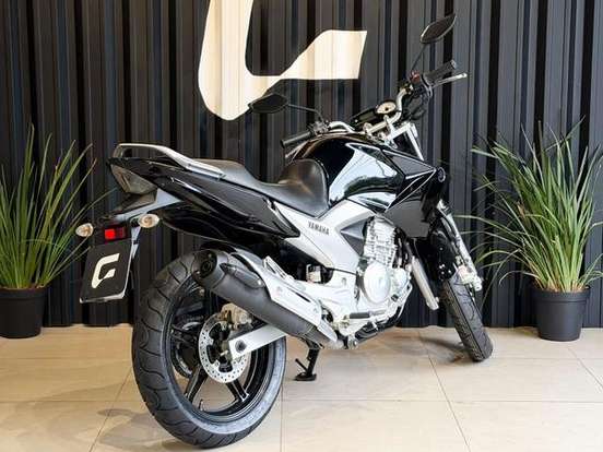 YAMAHA-YS 250 FAZER YAMAHA-YS 250 FAZER-2014