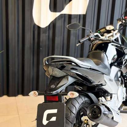 YAMAHA-YS 250 FAZER-2014