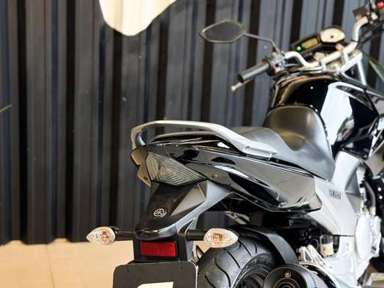 YAMAHA-YS 250 FAZER YAMAHA-YS 250 FAZER-2014