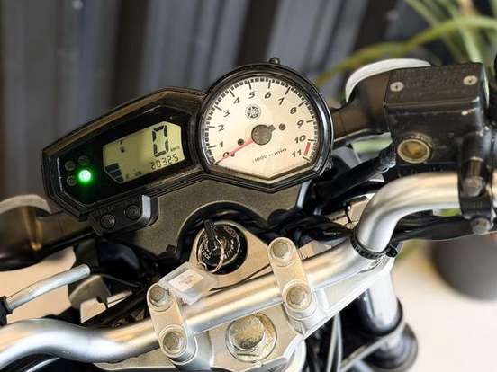 YAMAHA-YS 250 FAZER YAMAHA-YS 250 FAZER-2014