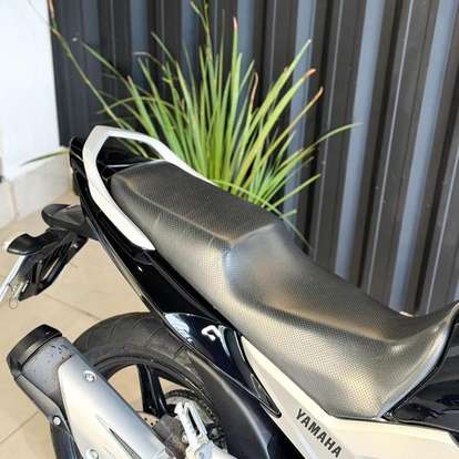 YAMAHA-YS 250 FAZER-2014