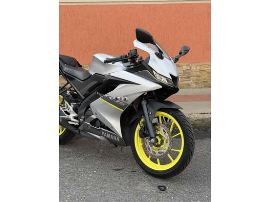 YAMAHA-YZF R15-2023
