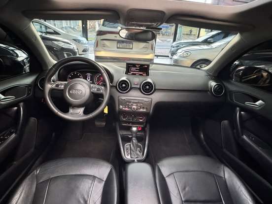 AUDI-A1-1.4 TFSI SPORTBACK AMBITION 16V 185CV GASOLINA 4P AUTOMÁTICO AUDI-A1-2013