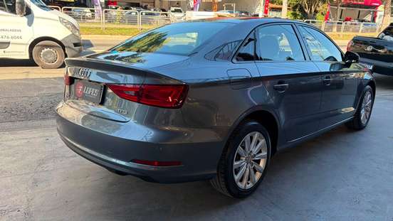 AUDI-A3-1.4 TFSI SEDAN ATTRACTION 16V GASOLINA 4P S-TRONIC AUDI-A3-2015