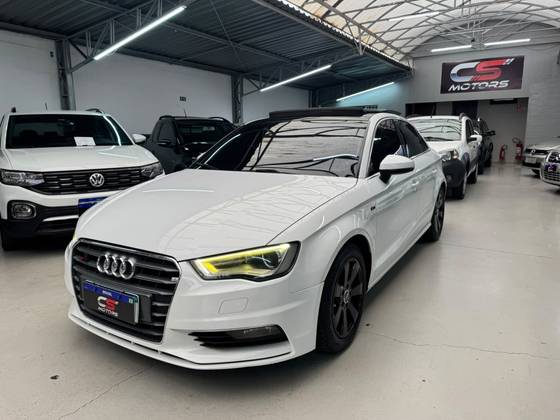 AUDI A3 1.8 TFSI SEDAN AMBITION 16V 180CV GASOLINA 4P AUTOMÁTICO