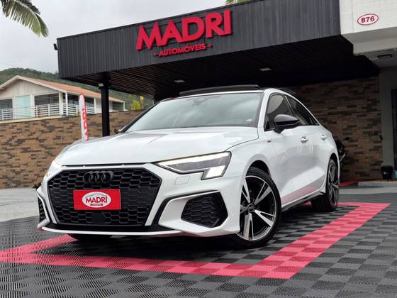 AUDI A3 2.0 40 TFSI MHEV SEDAN PERFORMANCE BLACK S-TRONIC