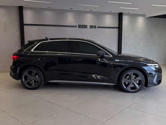 AUDI-A3-2023