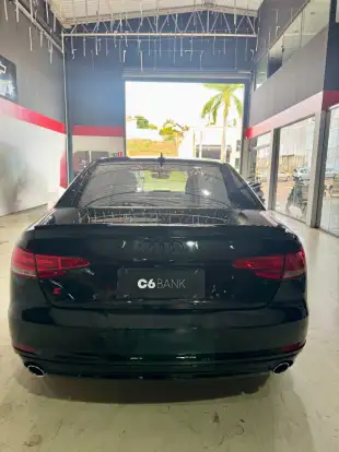 AUDI-A4-2017