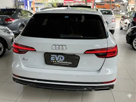 AUDI-A4-2019