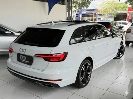 AUDI-A4-2019