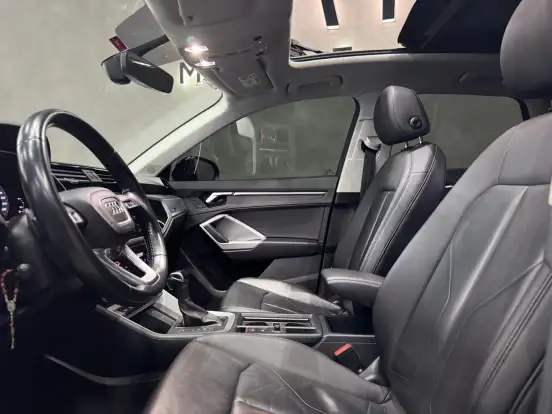 AUDI-Q3-2019