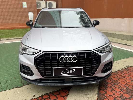 AUDI-Q3-2021