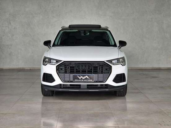 AUDI-Q3-2021