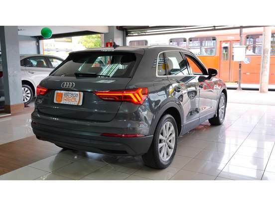 AUDI-Q3-2020