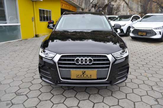 AUDI-Q3-2018