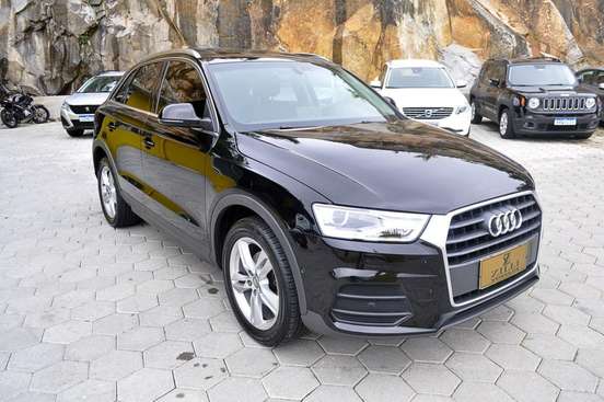 AUDI-Q3-2018