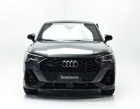 AUDI-Q3-2023