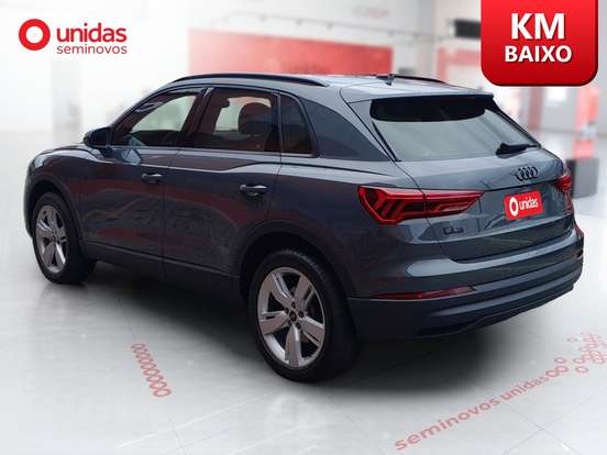 AUDI-Q3-2023