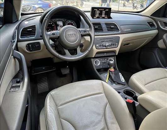 AUDI-Q3-2013