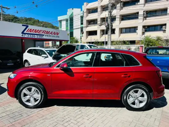 AUDI-Q5-2019