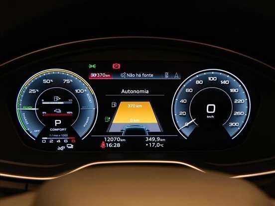 AUDI-Q5-2023