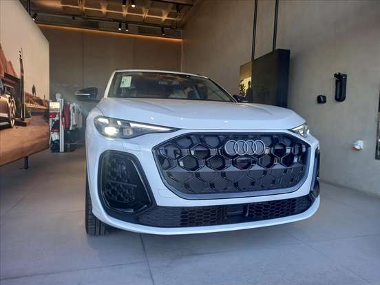 AUDI-Q5-2026
