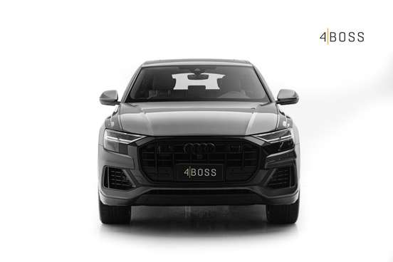 AUDI-Q8-2022