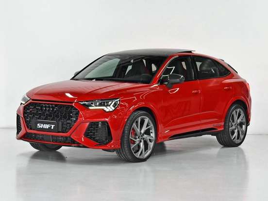 AUDI-RS Q3-2021