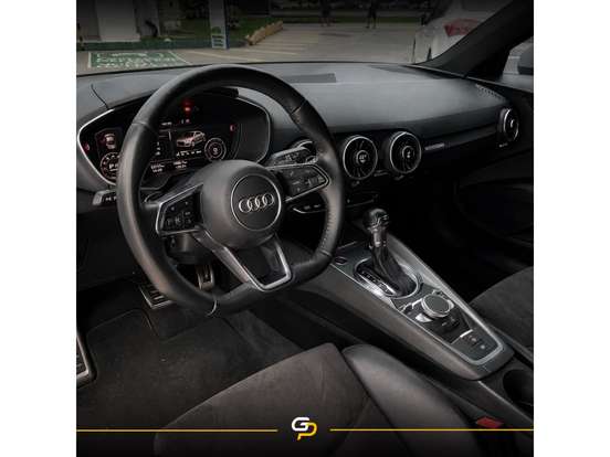 AUDI-TT-2015