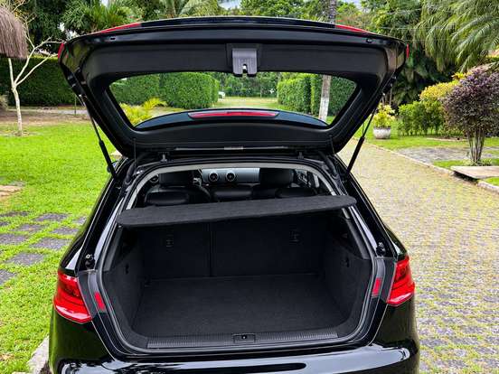 AUDI-A3-1.8 TFSI SPORTBACK 16V GASOLINA 4P AUTOMÁTICO AUDI-A3-2013