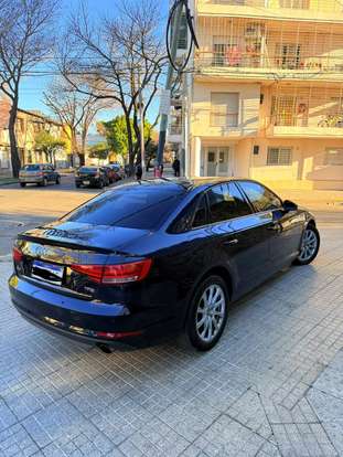AUDI-A4-2.0 TFSI ATTRACTION GASOLINA 4P S TRONIC AUDI-A4-2018