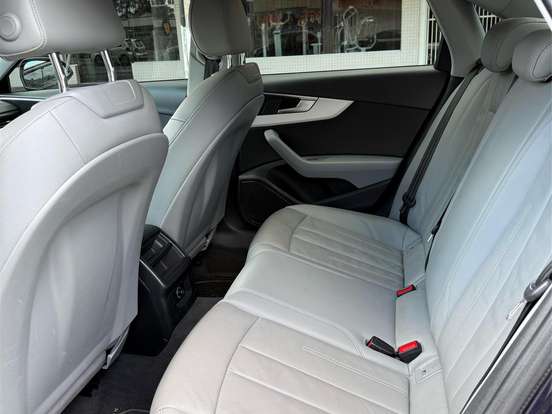 AUDI-A4-2.0 TFSI ATTRACTION GASOLINA 4P S TRONIC AUDI-A4-2018