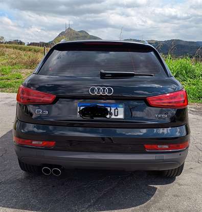 AUDI-Q3-2018