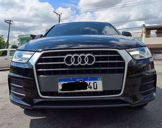 AUDI-Q3-2018