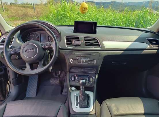 AUDI-Q3-2018