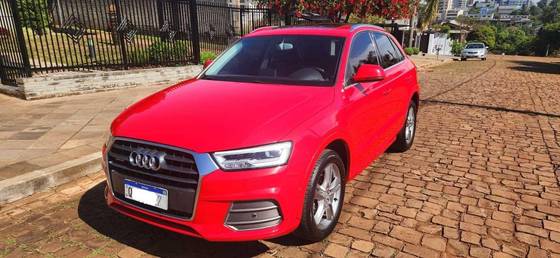 Audi Q3 2.0 Tfsi Ambiente Quattro 4P Gasolina S Tronic