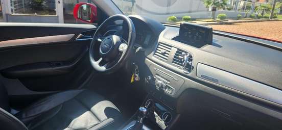 AUDI-Q3-2015