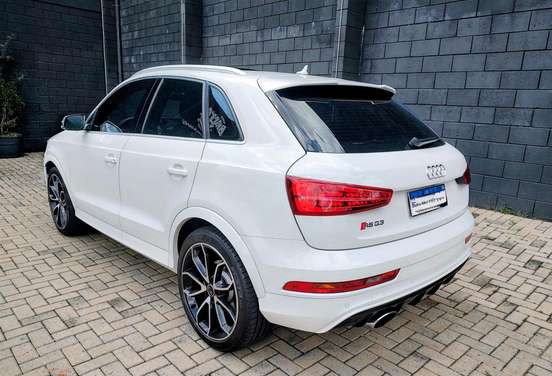 AUDI-RS Q3-2017