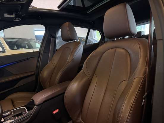 BMW-118i-2023