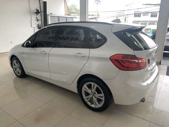 BMW-220i-2.0 CAT GP 16V TURBO ACTIVEFLEX 4P AUTOMÁTICO BMW-220i-2018