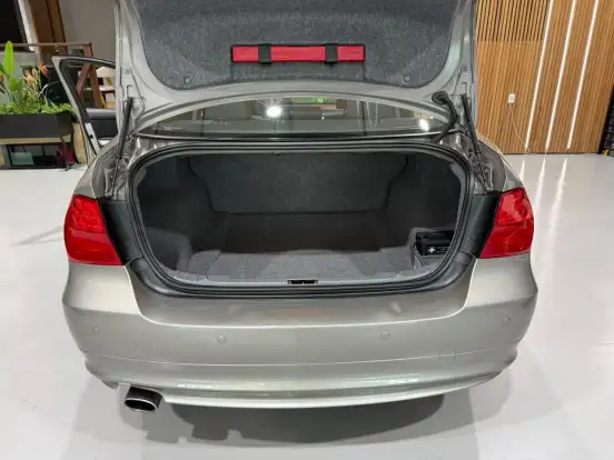 BMW-320i-2.0 16V GASOLINA 4P AUTOMÁTICO BMW-320i-2010
