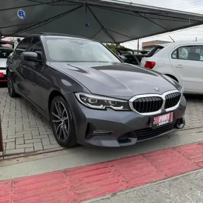 BMW-320i-2021