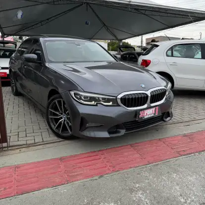 BMW-320i-2021
