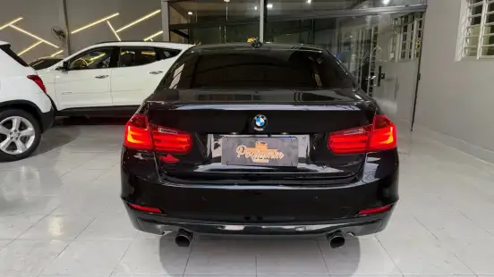 BMW-320i-2013