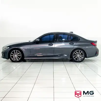 BMW-320i-2021